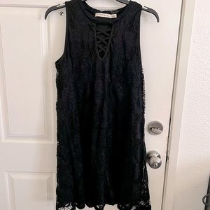 Jrs Large swing lace dress